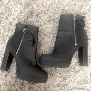 HM black booties!